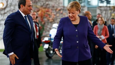 الرئيس السيسي للمستشارة الألمانية أنجيلا ميركل : شكراً