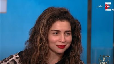 اتحرق دمي .. مي عز الدين تكشف عن 