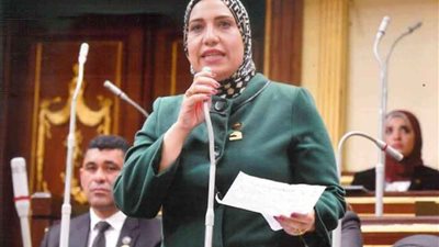 النائبة سكينة سلامة تطالب بتطبيق تجربة روسيا في الالتحاق بالجامعات