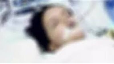 ربطها بالجنازير.. أب يجبر ابنته على تناول السم في قنا 