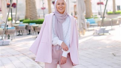 8 موديلات وألوان البدل النسائية في صيف 2021