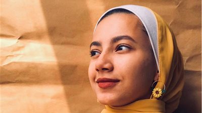 اكسسوارات هاند ميد.. «مريم محمد» تُطارد حلمها بالصلصال الحراري