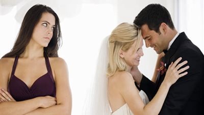 الزوجة الأولى في نظر المجتمع.. ظالمة أم مظلومة؟