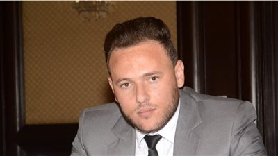 خبير تسويق يُحذر.. إعلانات «فيسبوك» خطر على حياتك