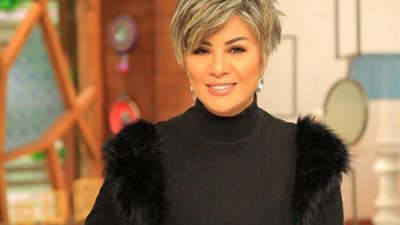 معتز عبد الفتاح: المرأة تعشق بأذنيها ..فيديو