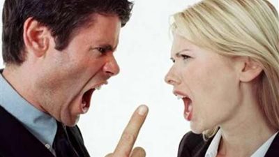 قانوني يكشف لـ«هير نيوز» عقوبة استيلاء الزوج على ممتلكات الزوجة