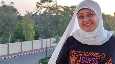 «هند المناخلي».. مُبدعة تُزين 