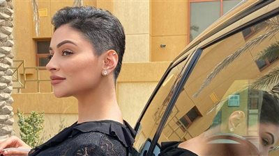 شوق الهادي تستفز الجمهور بملابسها ورقصها مع محمد رمضان