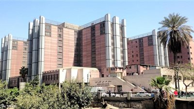 أول عيادة لعلاج آثار الختان في مصر بالقصر العيني