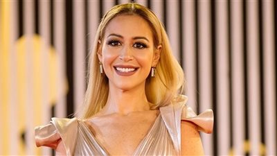 منة شلبي تصل للعالمية بـ«في كل أسبوع يوم جمعة»