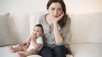 بعد الفطام.. اكتئاب للأم وصدمة للطفل.. وحلول طبية سريعة