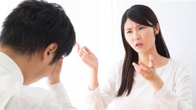 أنا بتكلم في حق الناس ومش عارفة أعمل إيه؟.. علاج الغيبة.. فيديو