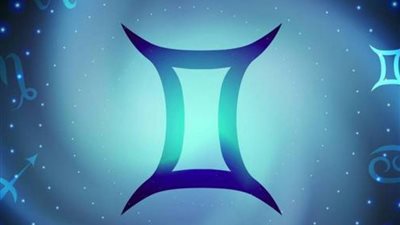 امرأة برج الجوزاء جاذبيتها كبيرة لكنها فضولية