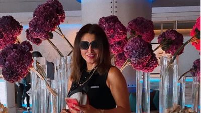 روجينا تنشر صورة جديدة من دبي