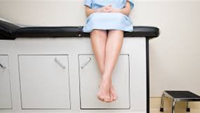 إجماع أهل الفقه والعلم على أن كشف العذرية على المخطوبة غير جائز