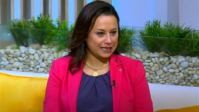 مستشار وزير التعاون الدولي سابقًا: بحب الطهي ونشر الغسيل جدًّا