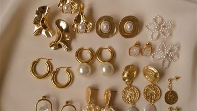 الإكسسوارات الذهبية موضة || صور