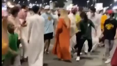 شقراء السعودية: أنا صاحبة العباءة البرتقالية وواقعة التحرش