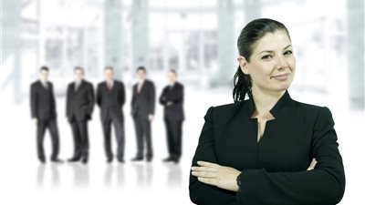 «سترونج اندبندنت ومان».. 6 صفات للفتاة القوية المستقلة 