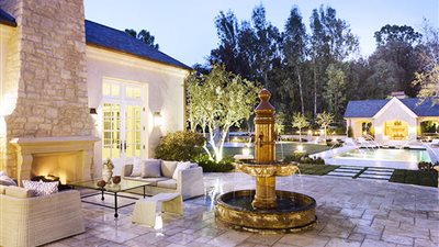 5 خطوات لتصميم ديكور منزلك على طريقة كيم كارديشيان || صور