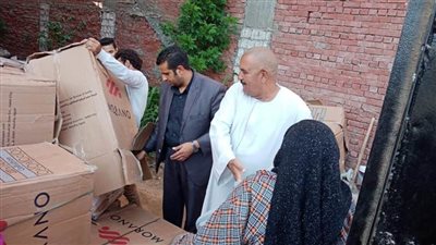 القومي للمرأة بالمنيا يُسلم مواد غذائية لسيدات القرى الأكثر احتياجًا