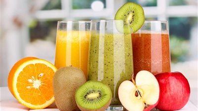 ٥ مشروبات طبيعية تساعد على نضارة بشرتك