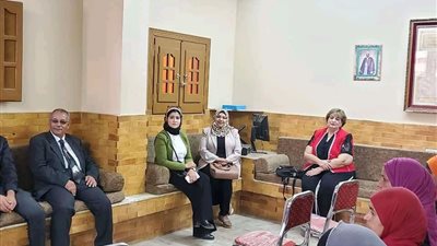 انطلاق جلسات التوعية بقضايا المرأة والأسرة بقرية «معصرة ملوي»