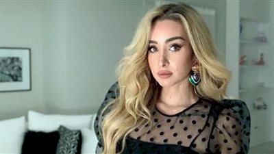 هنا الزاهد تعتذر لمحمد إمام عن 