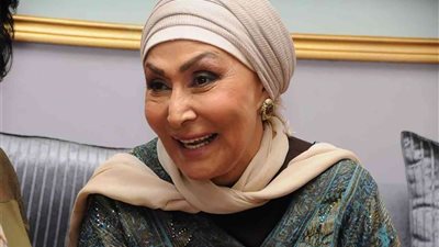 يسرا عن سهير البابلي: في أشد الحاجة لدعائنا