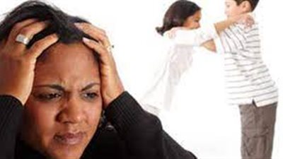 للأمهات.. 5 أخطاء لا ترتكبيها أثناء حل خلافات الإخوة