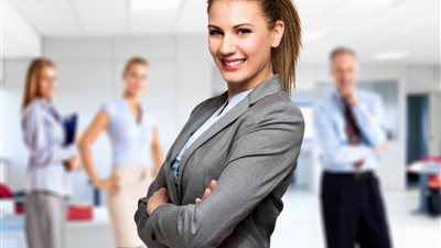 تعرفي على أفضل الأزياء لوقت العمل.. صور