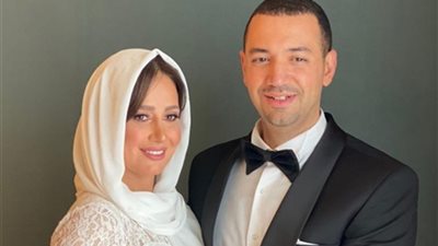 بكلمات مؤثرة.. حلا شيحة تنعي شقيقة زوجها معز مسعود  