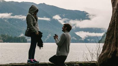 «التونج مون وورق الأرز».. أغرب طرق طلب الزواج حول العالم