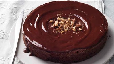 أفضل طرق تحضير كيك الشيكولاتة بالنوتيلا والصوص
