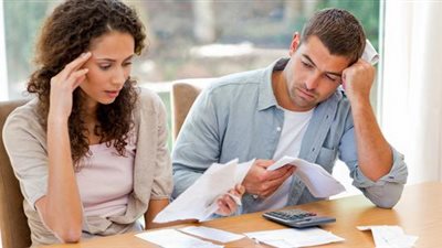 مرتب الزوجة كابوس كل بيت.. سيدات: «لو عاوز يتفشخر يصرف من جيبه»