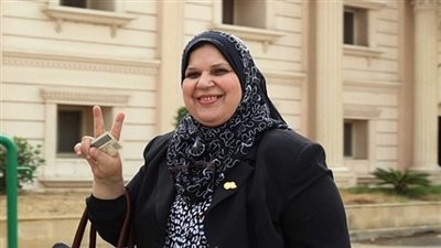 النائبة مايسة عطوة تحذر المواطنين بسبب متحور كورونا 