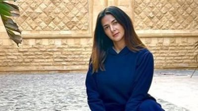 دنيا سمير غانم تخرج من حزنها وتكشف سرًّا عن سمير صبري