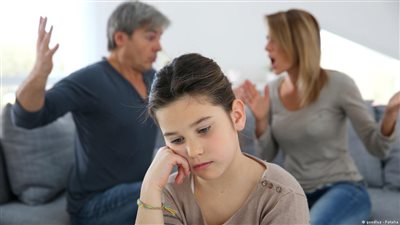 تأثير فقر الأسرة على الأطفال.. وكيف تتعامل الأمهات مع الظروف المادية السيئة؟