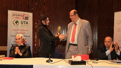 شبكة إعلام المرأة العربية تطلق دورة تدريبية في التنمية البشرية والصحة النفسية والتغذية العلاجية