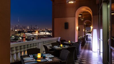 «شيراتون مول الإمارات دبي»: لدينا إطلالة فريدة حيث الشمس في مقابلة الثلج