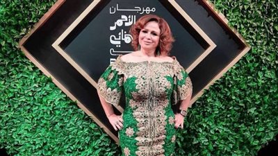 «متعودة أعمل عمرة».. تعليق إلهام شاهين على مهرجان البحر الأحمر بالسعودية