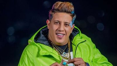 حمو بيكا لـ هاني شاكر: «أنت وعيالك بتسمعوني فعايزني أغني برا مصر ليه؟!»