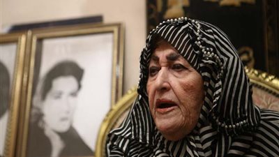 «طردوني وضربوني».. شريفة ماهر فنانة جديدة في سلسلة عقوق الأبناء