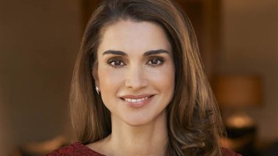 بصورة عائلية.. الملكة رانيا تحتفل بنهاية 2021 وبداية 2022