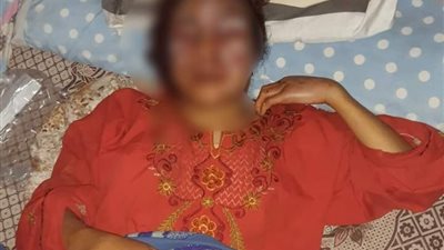 تحول إلى ذئب بشري.. عذّب زوجته 13 ساعة ثم علقها في المروحة