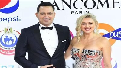 ظافر العابدين يكشف عن سر ظهور زوجته برفقته مؤخرًا