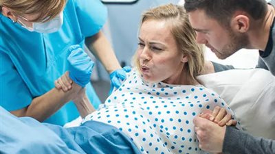 8 أطعمة تحفز عملية الطلق.. احذري منها