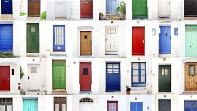 «ابهريهم من برة».. نصائح وأفكار لـ دهان أبواب المنزل