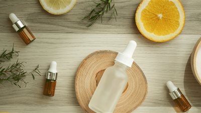 4 وصفات لتحضير سيروم فيتامين C في المنزل 