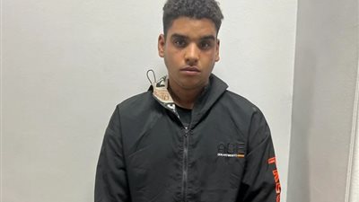 من أسيوط للقاهرة.. شاب يسحل سيدة وآخر يبتز بصور مفبركة